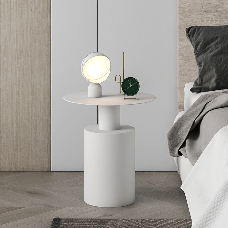 Fashionable Bedside Table – Creative Design