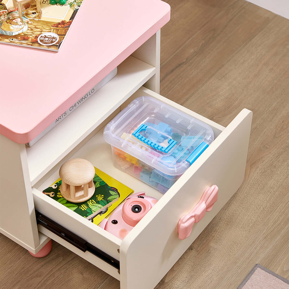 Princess Isabella Bedside Table